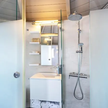 Windmill Vila Imerovigli (Santorini)